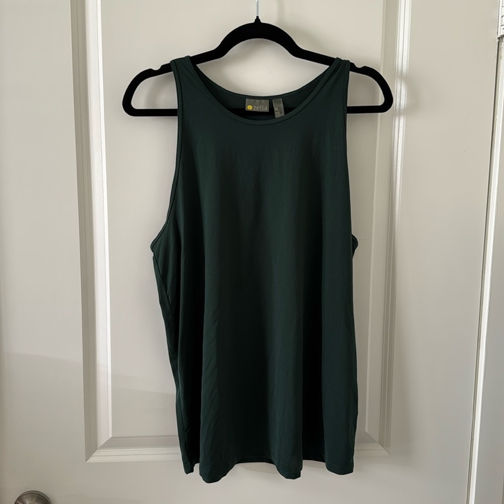 Zella tank